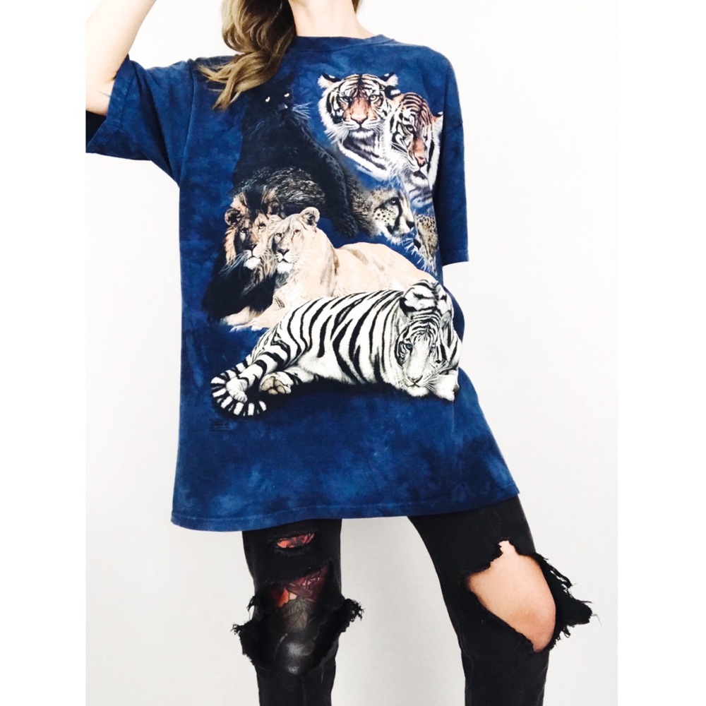 Y2K Marbled Tie-Dye Big Cat Long-Fit Tee | Size XL